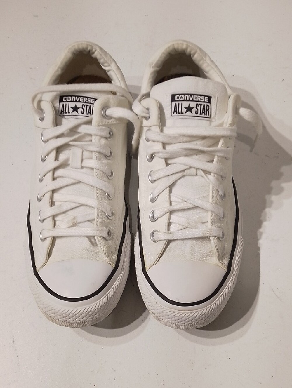Converse White Low-Top Canvas Sneakers with Black Accents - Picture 2 of 7